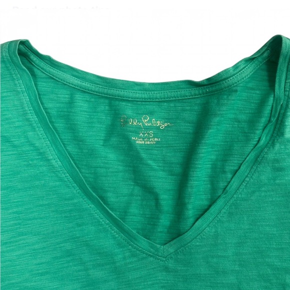 Lilly Pulitzer Green V-Neck Meredith Tee - Picture 2 of 3